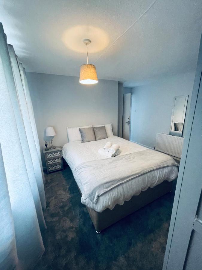 II Comfortable Room, Shared House Almondsbury Exteriör bild