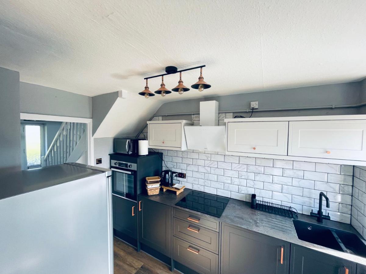 II Comfortable Room, Shared House Almondsbury Exteriör bild